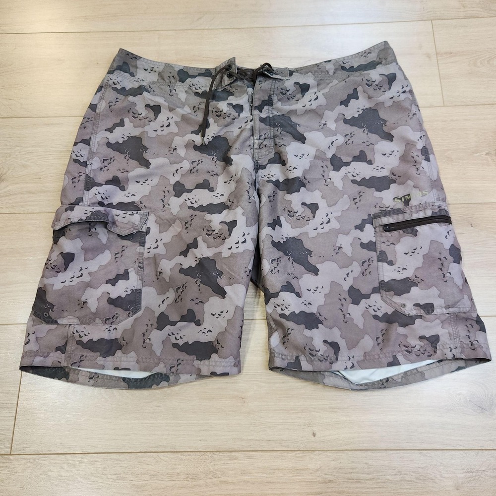 Simms Board Shorts Mens 2XL Gray Camo Drawstring Fishing Swim Trunks Pockets